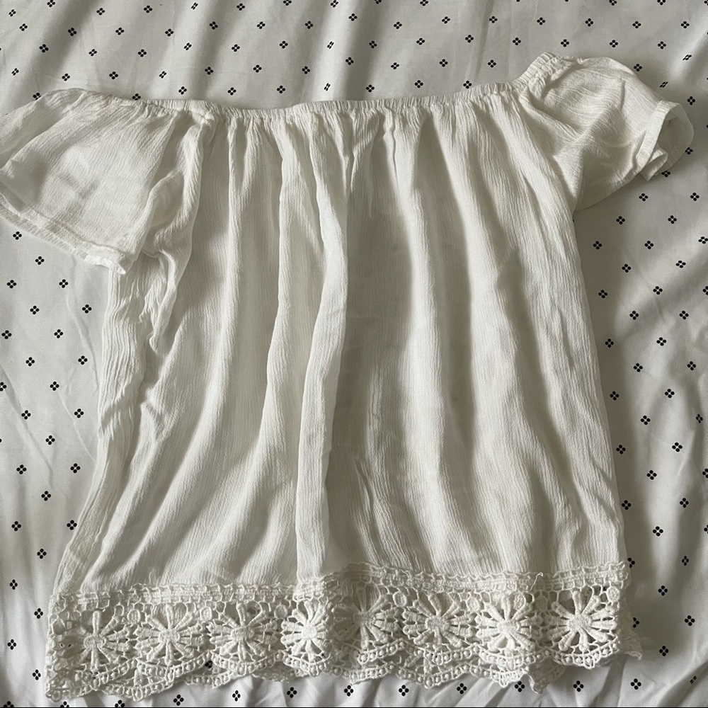 Off the shoulder white Top
